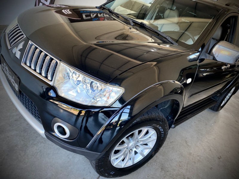 PAJERO DAKAR 3.2 4X4 16V 7 LUGARES TURBO INTERCOOLER DIESEL 4P AUTOMÁTICO - 2010 - LAJEADO