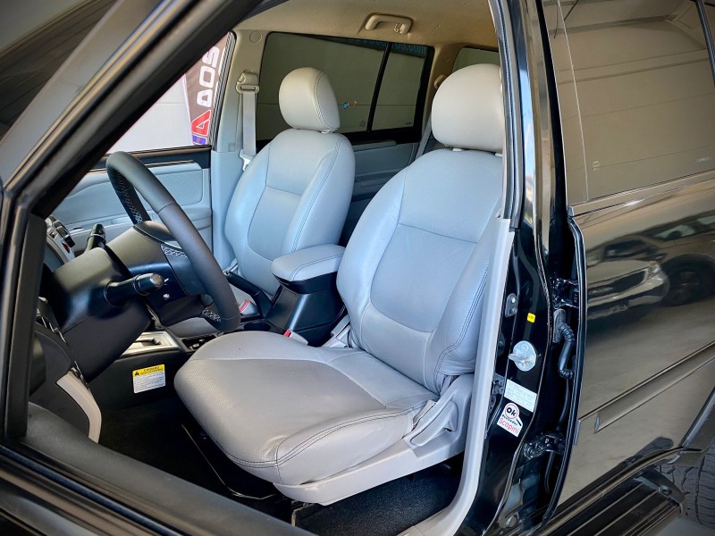 PAJERO DAKAR 3.2 4X4 16V 7 LUGARES TURBO INTERCOOLER DIESEL 4P AUTOMÁTICO - 2010 - LAJEADO