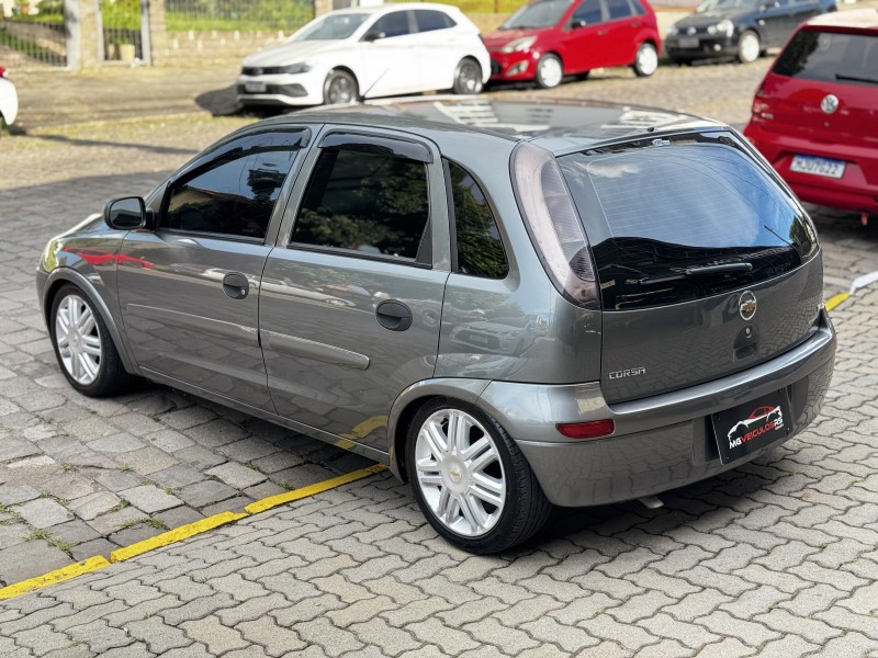 CORSA 1.4 MPFI MAXX 8V FLEX 4P MANUAL - 2011 - CAXIAS DO SUL