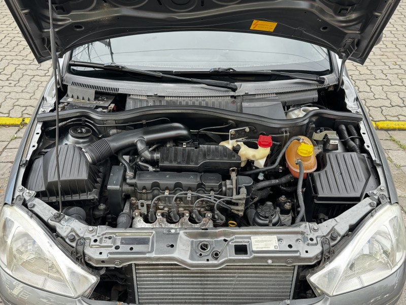 CORSA 1.4 MPFI MAXX 8V FLEX 4P MANUAL - 2011 - CAXIAS DO SUL