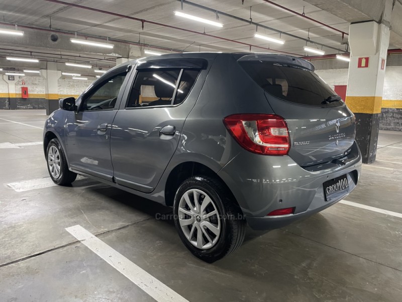 SANDERO 1.6 EXPRESSION 8V FLEX 4P MANUAL - 2015 - CAXIAS DO SUL