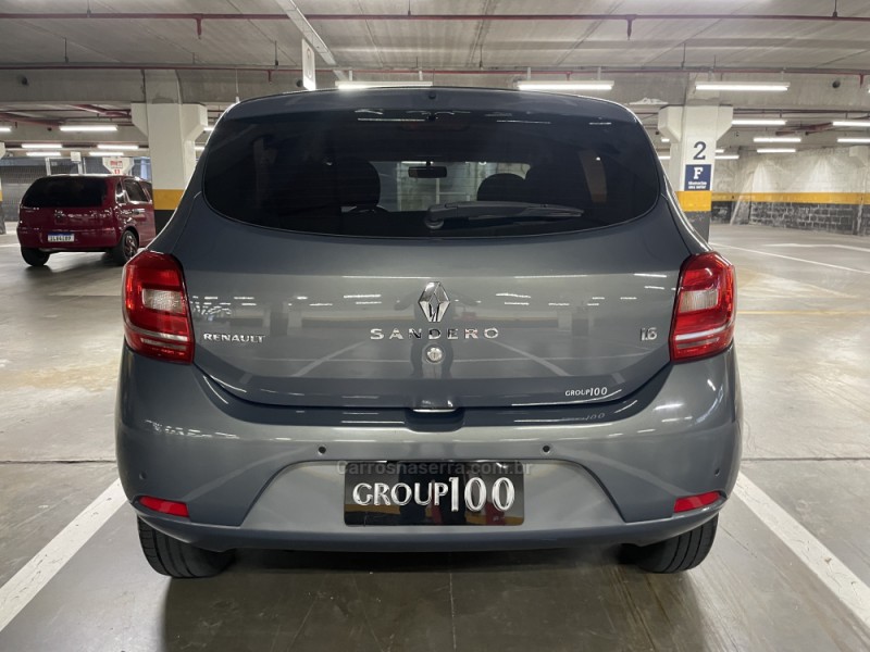 SANDERO 1.6 EXPRESSION 8V FLEX 4P MANUAL - 2015 - CAXIAS DO SUL