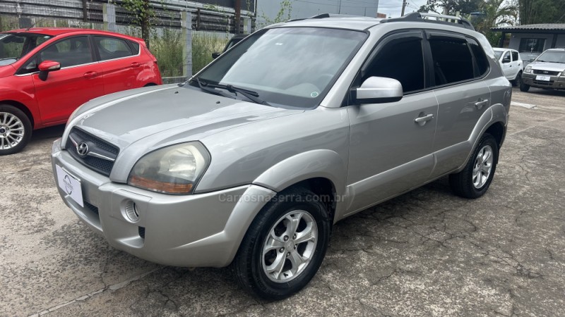 TUCSON 2.0 MPFI GL 16V 142CV 2WD GASOLINA 4P MANUAL - 2009 - GRAVATAí
