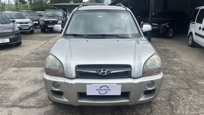 TUCSON 2.0 MPFI GL 16V 142CV 2WD GASOLINA 4P MANUAL - 2009 - GRAVATAí