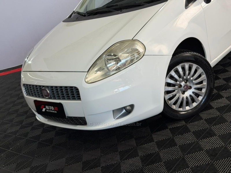PUNTO 1.4 ELX 8V FLEX 4P MANUAL - 2008 - VACARIA