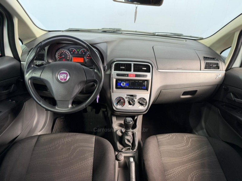 PUNTO 1.4 ELX 8V FLEX 4P MANUAL - 2008 - VACARIA