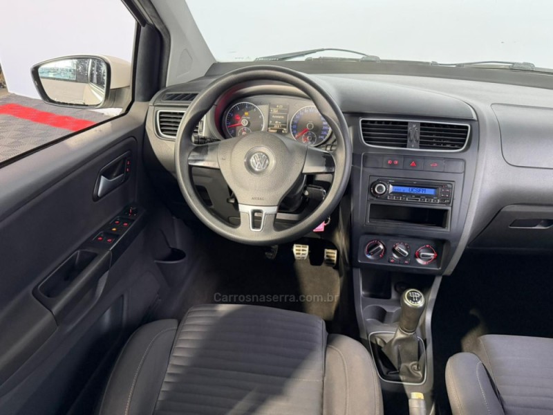 CROSSFOX 1.6 MI FLEX 8V 4P MANUAL - 2011 - VACARIA