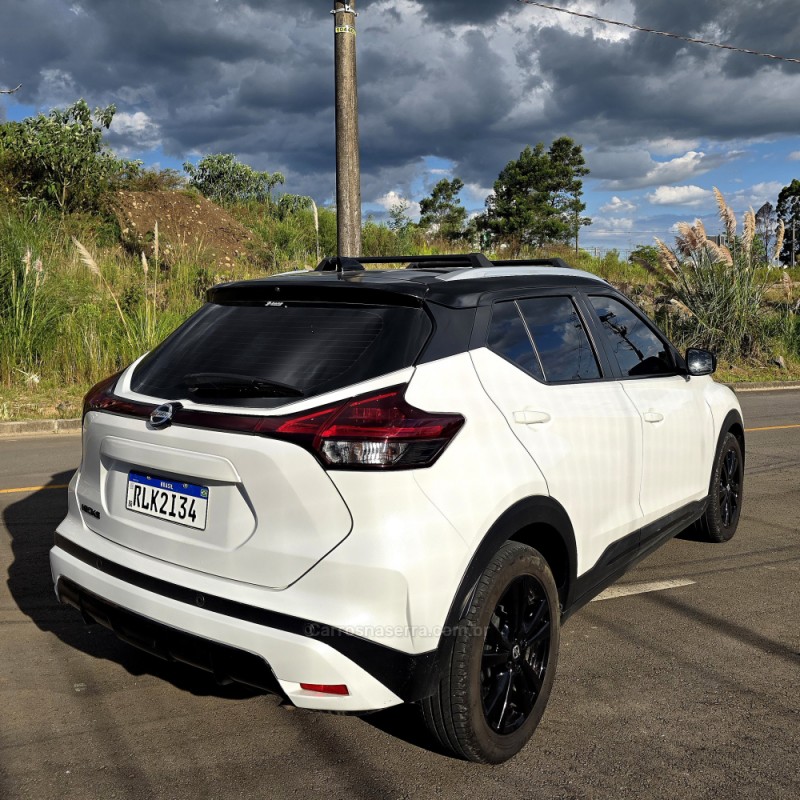 KICKS 1.6 ADVANCE 16V PLUS CVT FLEX 4P AUTOMÁTICO - 2022 - CAXIAS DO SUL