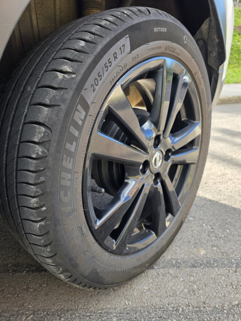 KICKS 1.6 ADVANCE 16V PLUS CVT FLEX 4P AUTOMÁTICO - 2022 - CAXIAS DO SUL