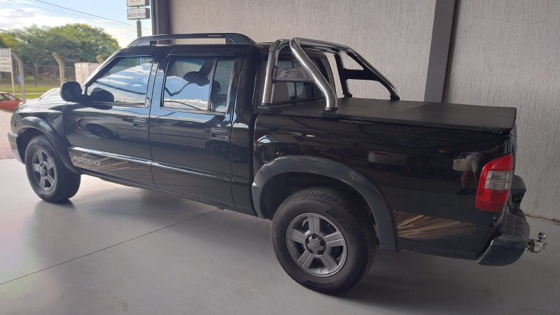 S10 2.4 MPFI RODEIO 4X2 CD 8V FLEX 4P MANUAL - 2011 - SãO SEBASTIãO DO CAí