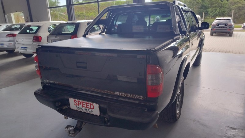 S10 2.4 MPFI RODEIO 4X2 CD 8V FLEX 4P MANUAL - 2011 - SãO SEBASTIãO DO CAí