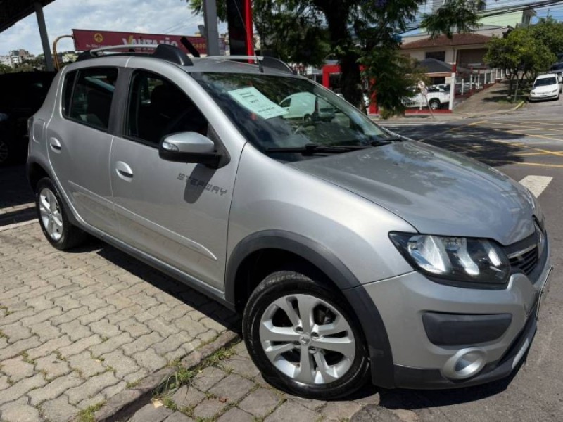 sandero 1.6 stepway easy r 16v flex 4p automatico 2017 caxias do sul