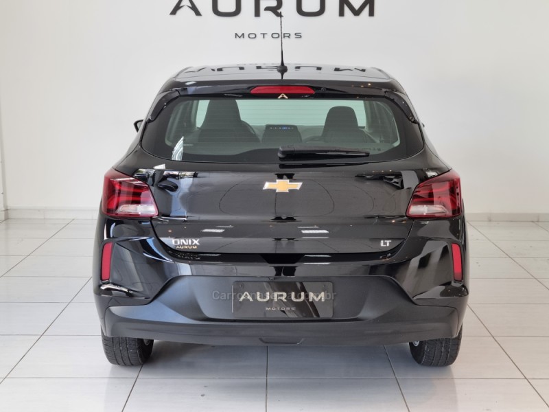 ONIX 1.0 LT 12V FLEX 4P MANUAL - 2023 - CAXIAS DO SUL