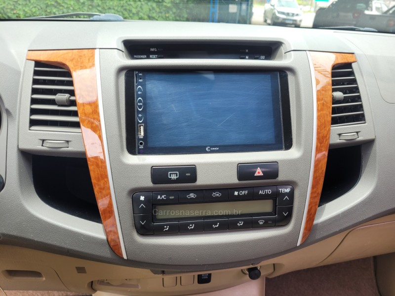 HILUX SW4 3.0 SRV 4X4 7 LUGARES 16V TURBO INTERCOOLER DIESEL 4P AUTOMÁTICO - 2009 - CAXIAS DO SUL