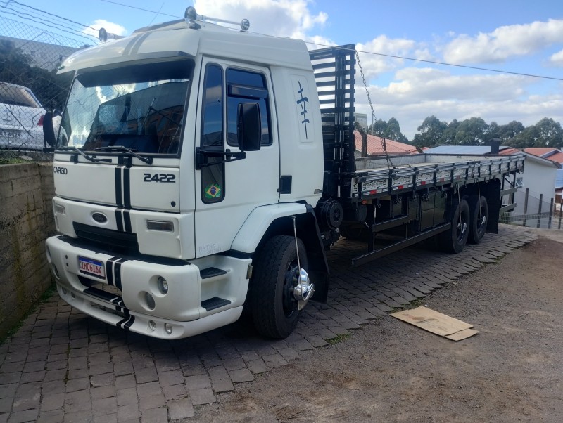 cargo 2422 topline  2005 caxias do sul