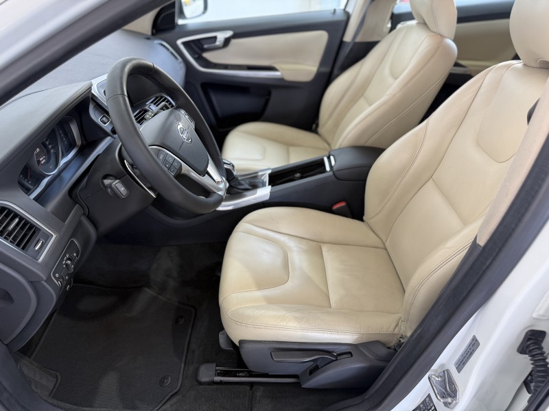 XC60 2.0 T5 COMFORT FWD TURBO GASOLINA 4P AUTOMÁTICO - 2015 - CAXIAS DO SUL