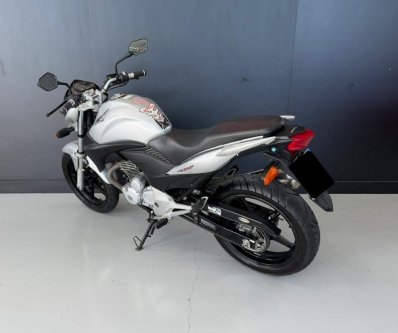 CB 300R  - 2010 - CARLOS BARBOSA