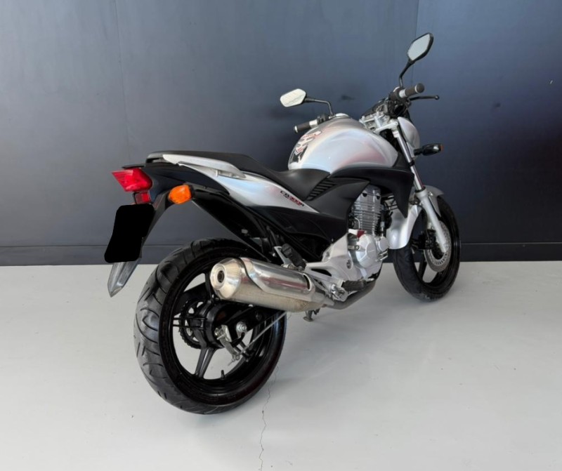 CB 300R  - 2010 - CARLOS BARBOSA