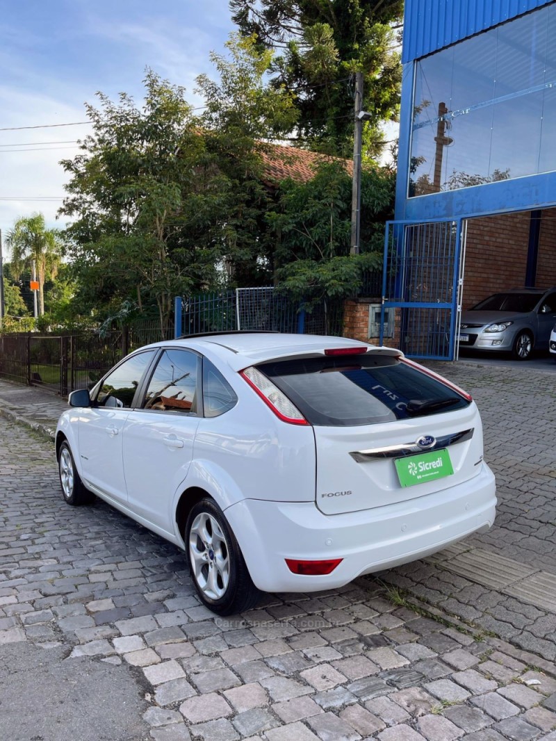 FOCUS 2.0 TITANIUM HATCH 16V FLEX 4P AUTOMÁTICO - 2012 - BENTO GONçALVES