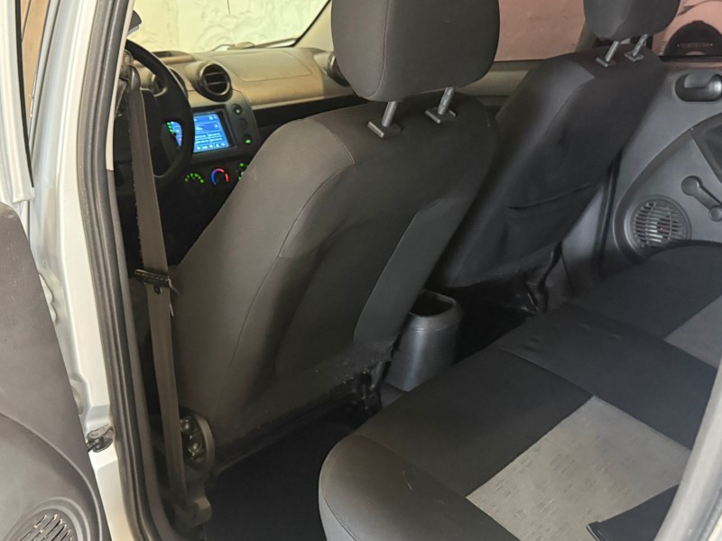 FIESTA 1.0 MPI 8V GASOLINA 4P MANUAL - 2011 - CAXIAS DO SUL