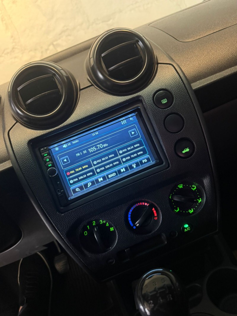 FIESTA 1.0 MPI 8V GASOLINA 4P MANUAL - 2011 - CAXIAS DO SUL