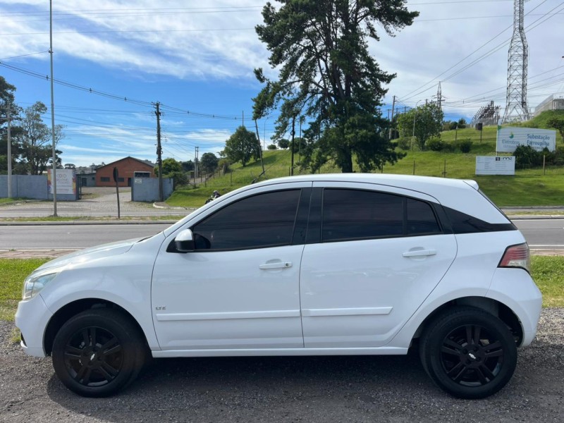 AGILE 1.4 MPFI LTZ 8V FLEX 4P MANUAL - 2011 - FARROUPILHA