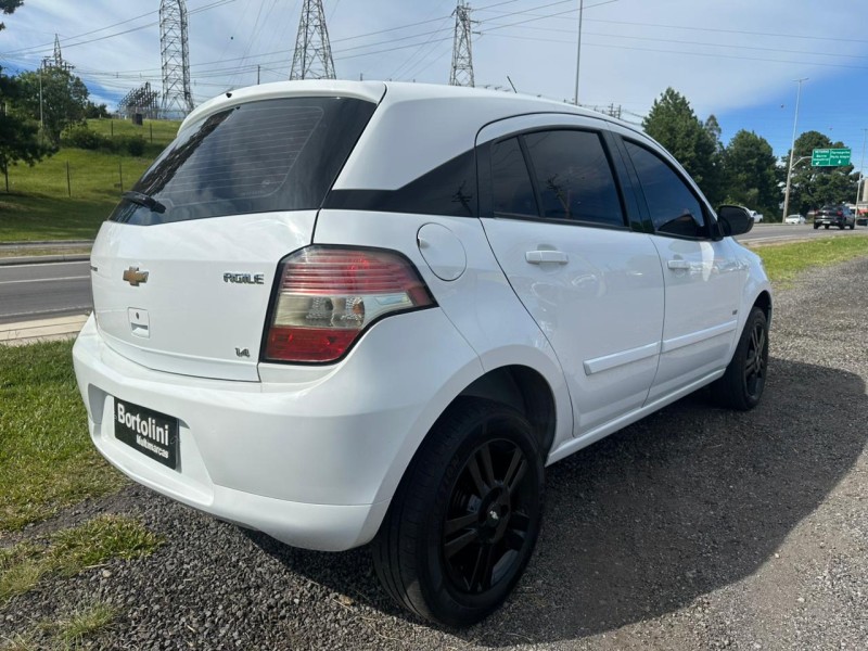 AGILE 1.4 MPFI LTZ 8V FLEX 4P MANUAL - 2011 - FARROUPILHA