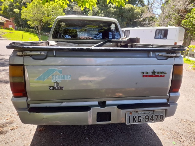 L200 2.5 GLS 4X4 CD 8V TURBO DIESEL 4P MANUAL - 2002 - FARROUPILHA