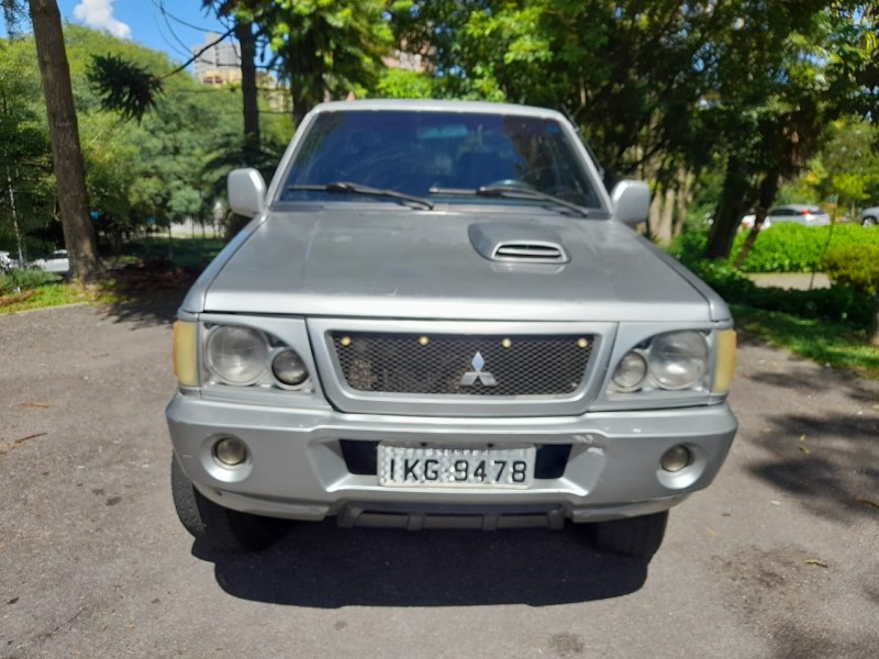 L200 2.5 GLS 4X4 CD 8V TURBO DIESEL 4P MANUAL - 2002 - FARROUPILHA