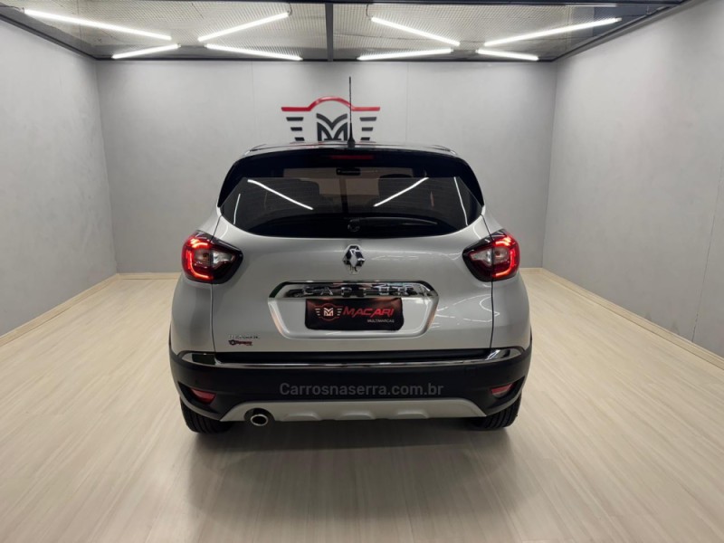 CAPTUR 1.6 16V FLEX INTENSE AUTOMÁTICO - 2019 - CAXIAS DO SUL