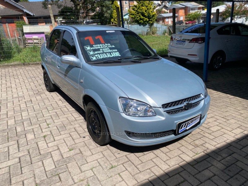 CLASSIC 1.0 MPFI LS 8V FLEX 4P MANUAL - 2011 - CANELA