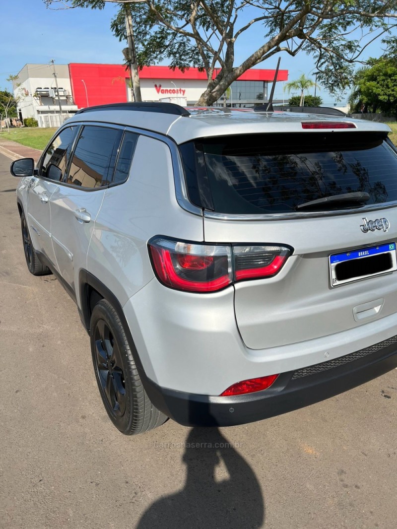 COMPASS 2.0 16V FLEX LONGITUDE AUTOMÁTICO - 2018 - CARLOS BARBOSA