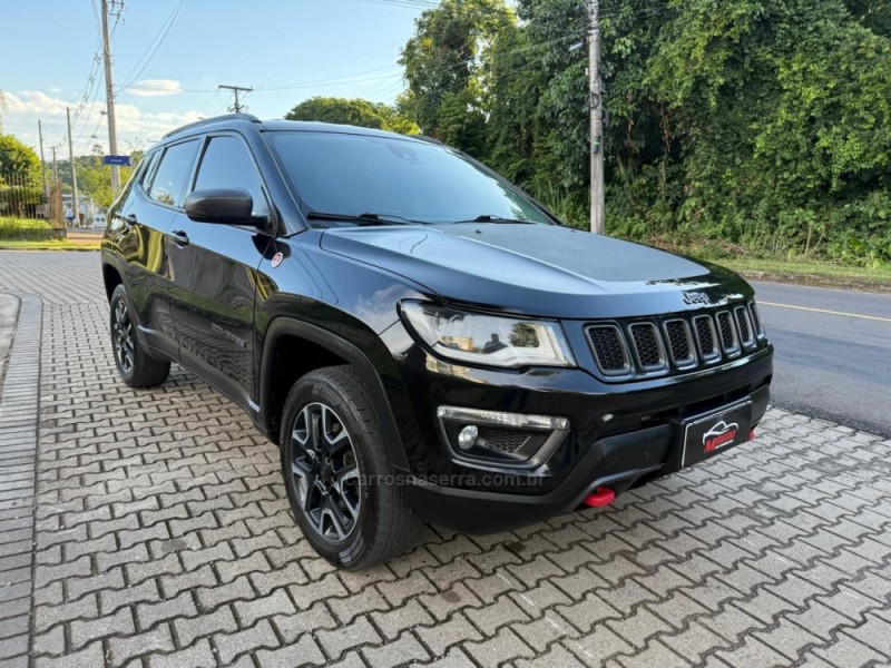 COMPASS 2.0 16V DIESEL TRAILHAWK 4X4 AUTOMÁTICO - 2019 - IVOTI