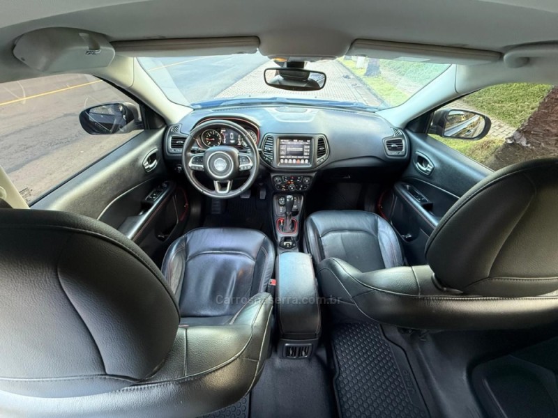 COMPASS 2.0 16V DIESEL TRAILHAWK 4X4 AUTOMÁTICO - 2019 - IVOTI