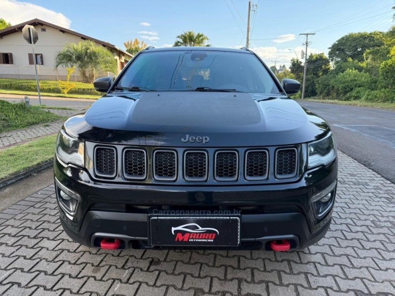 COMPASS 2.0 16V DIESEL TRAILHAWK 4X4 AUTOMÁTICO - 2019 - IVOTI