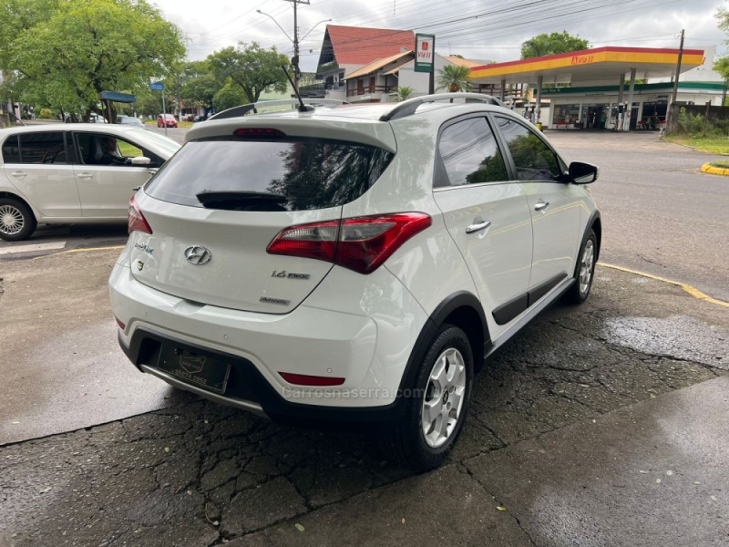 HB20 1.6 PREMIUM 16V FLEX 4P AUTOMÁTICO - 2015 - MONTENEGRO