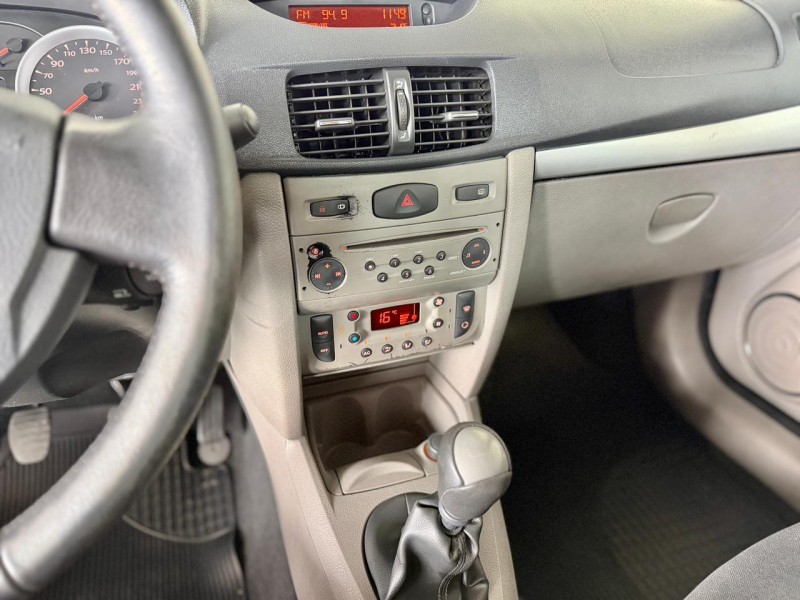 SYMBOL 1.6 PRIVILÈGE 16V FLEX 4P MANUAL - 2011 - CAXIAS DO SUL