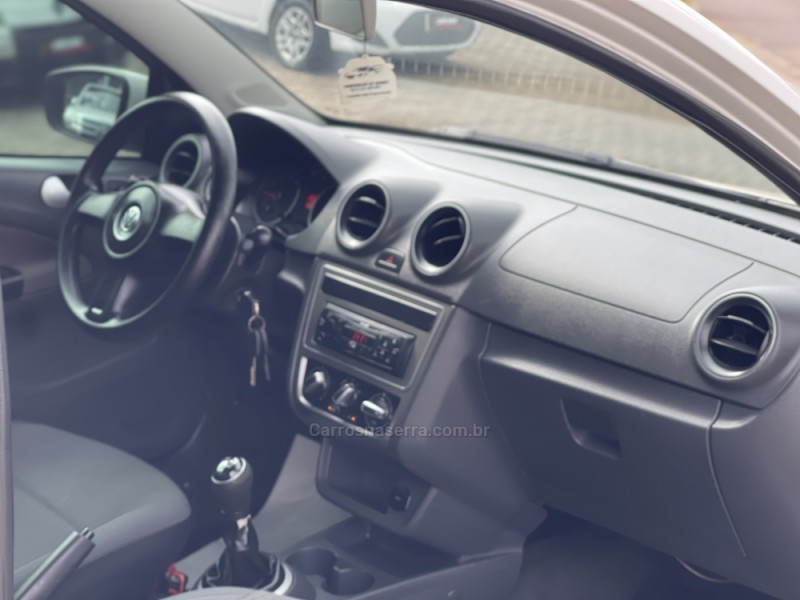 SAVEIRO 1.6 MI TRENDLINE CE 8V FLEX 2P MANUAL - 2015 - PAROBé