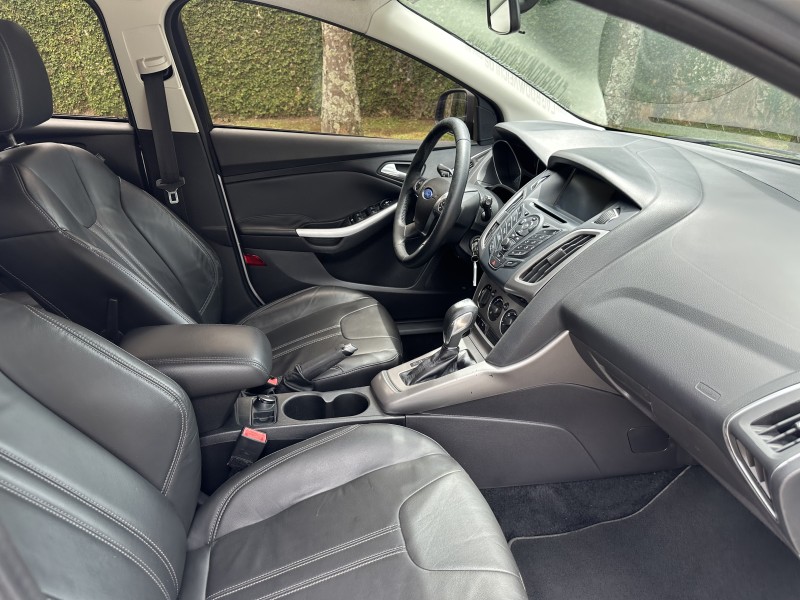 FOCUS 1.6 SE HATCH 16V FLEX 4P AUTOMÁTICO - 2015 - CAXIAS DO SUL