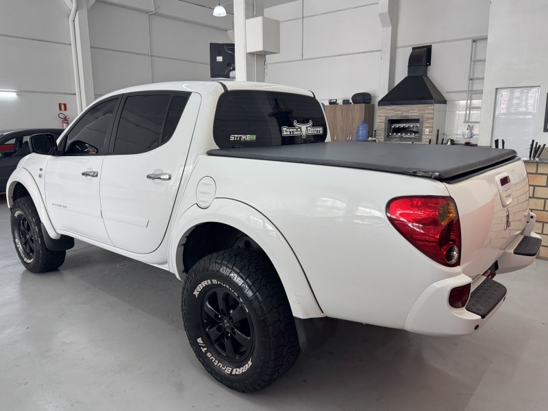 L200 TRITON 3.2 HPE 4X4 CD 16V TURBO INTERCOOLER DIESEL 4P AUTOMÁTICO - 2013 - CAXIAS DO SUL