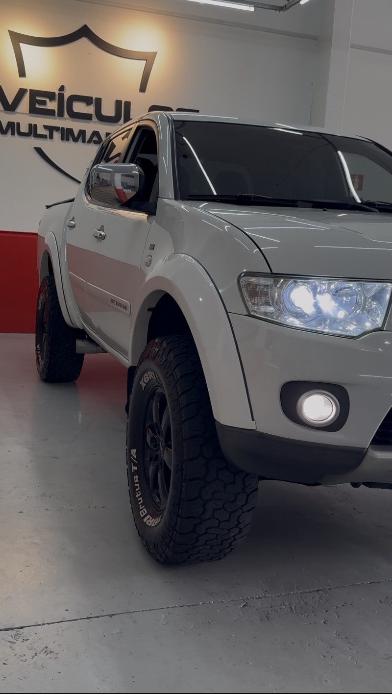 L200 TRITON 3.2 HPE 4X4 CD 16V TURBO INTERCOOLER DIESEL 4P AUTOMÁTICO - 2013 - CAXIAS DO SUL