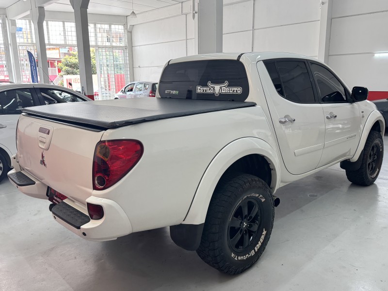 L200 TRITON 3.2 HPE 4X4 CD 16V TURBO INTERCOOLER DIESEL 4P AUTOMÁTICO - 2013 - CAXIAS DO SUL