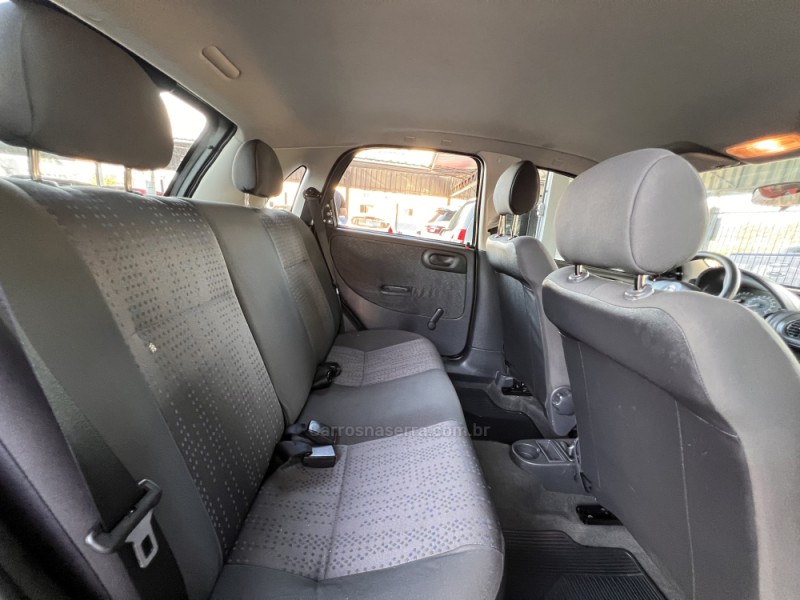 CORSA 1.4 MPFI MAXX 8V FLEX 4P MANUAL - 2012 - BOM PRINCíPIO