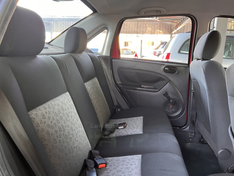 FIESTA 1.6 MPI SEDAN 8V FLEX 4P MANUAL - 2011 - BOM PRINCíPIO