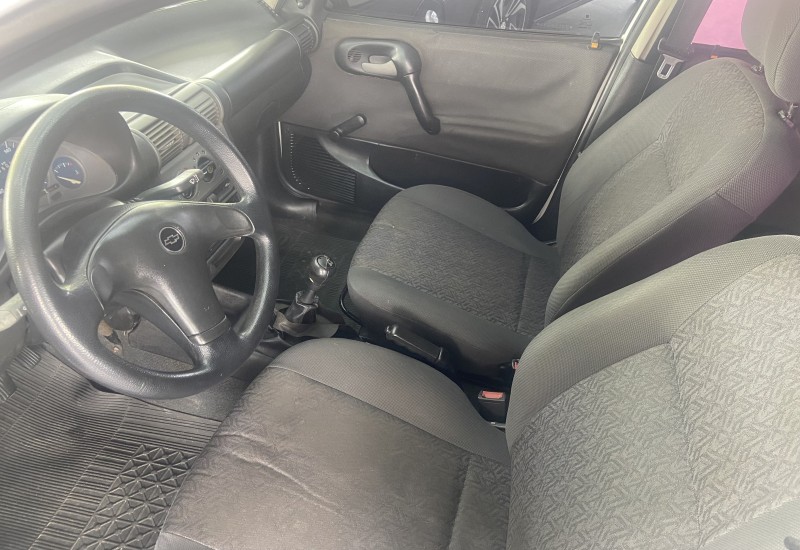 CORSA 1.6 MPFI CLASSIC SEDAN 8V GASOLINA 4P MANUAL - 2003 - CANELA