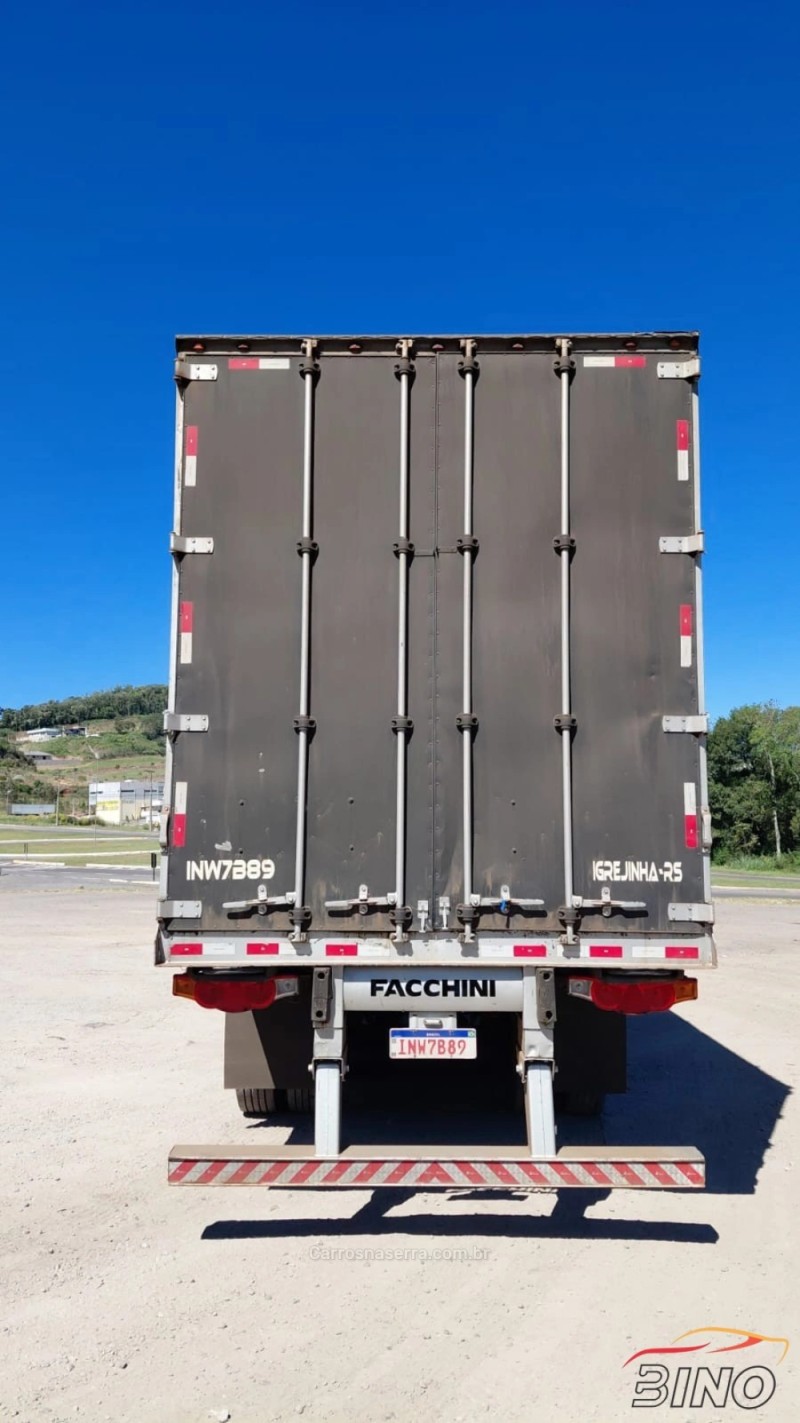 BAÚ FURGÃO  - 2007 - FARROUPILHA