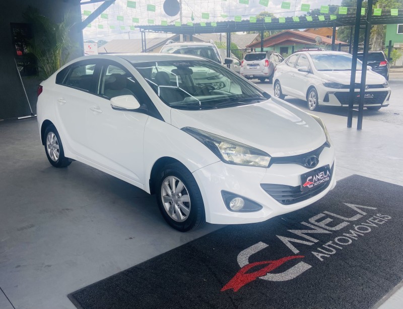 HB20S 1.0 COMFORT 12V FLEX 4P MANUAL - 2015 - CANELA