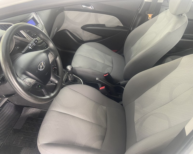 HB20S 1.0 COMFORT 12V FLEX 4P MANUAL - 2015 - CANELA