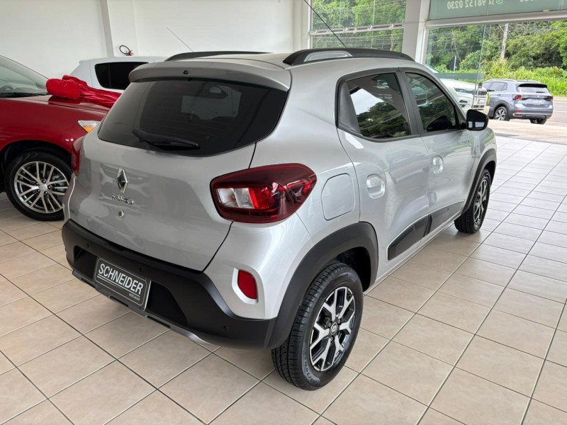 KWID 1.0 12V OUTSIDER FLEX 4P MANUAL - 2023 - NOVA PETRóPOLIS