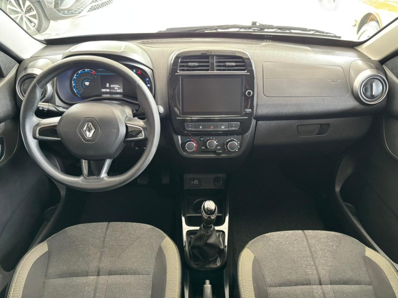 KWID 1.0 12V OUTSIDER FLEX 4P MANUAL - 2023 - NOVA PETRóPOLIS